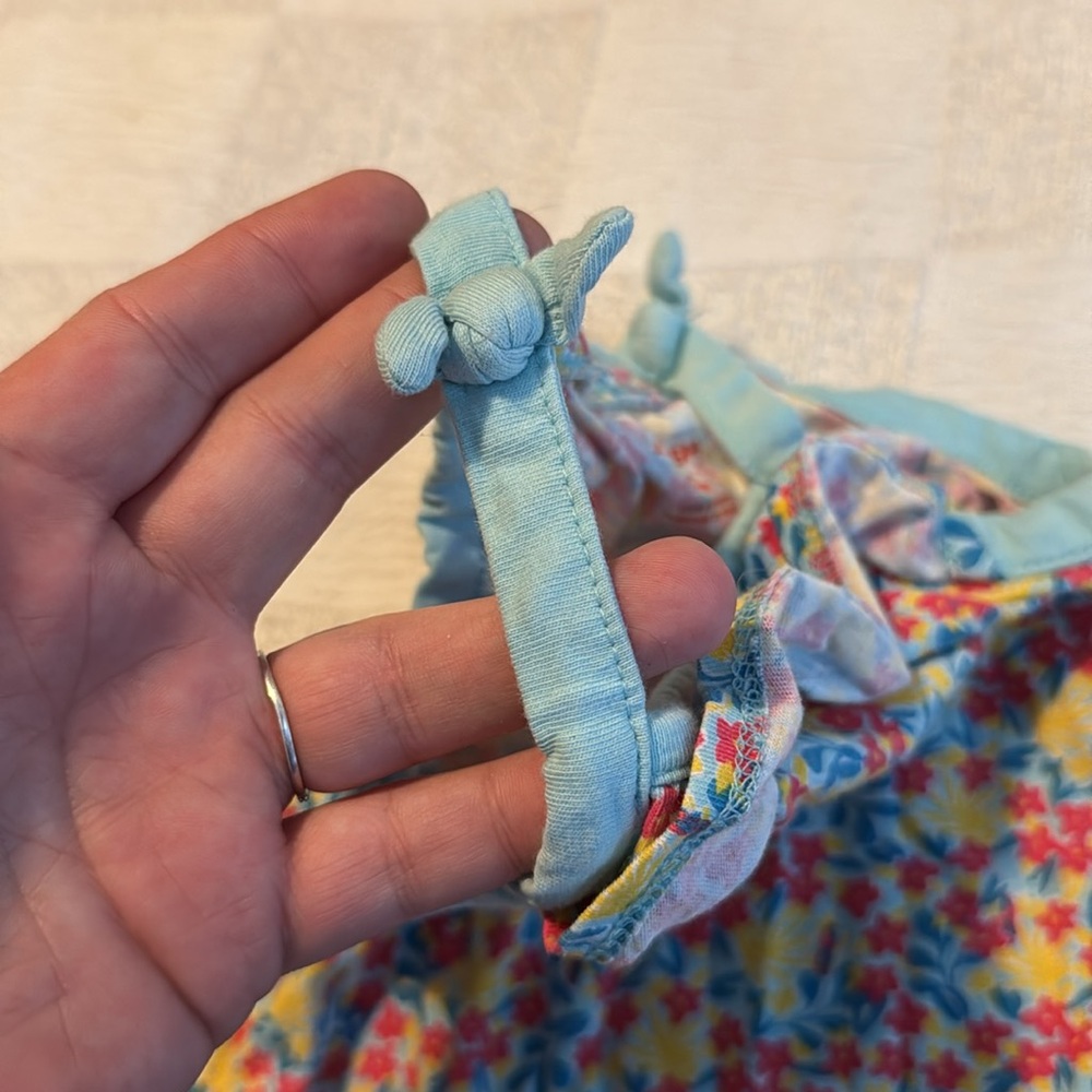 Floral romper - Picture 2 of 3